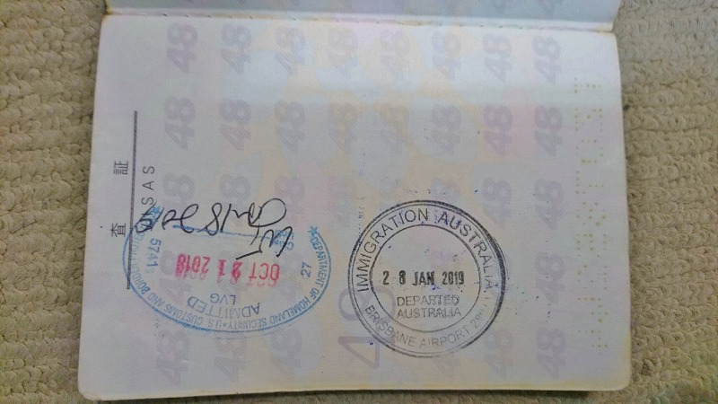 オーストラリア　出国審査　パスポート　スタンプ